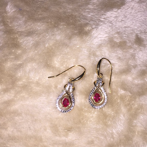 Only wore once for homecoming - Picture 1 of 1